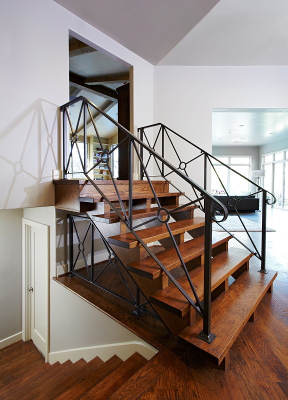 Свежая идея для дизайна: лестница в современном стиле - отличное фото интерьера