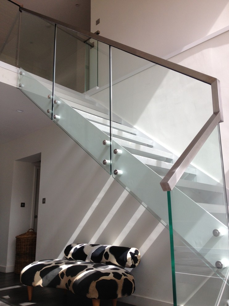Staircase - contemporary staircase idea in West Midlands