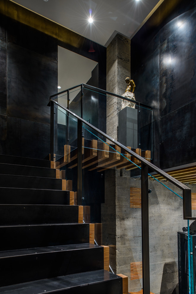 シアトルにあるラグジュアリーなコンテンポラリースタイルのおしゃれな階段の写真