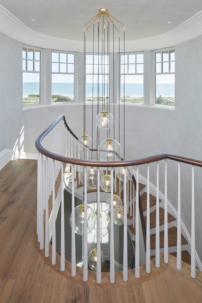 Идея дизайна: лестница в морском стиле
