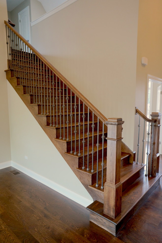 Staircase - large traditional staircase idea in Chicago