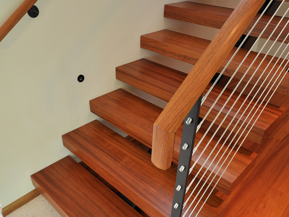 Staircase - contemporary staircase idea in Seattle