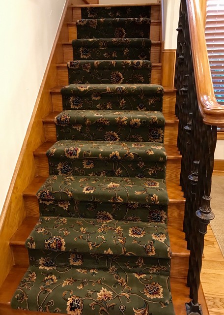 Emerald Green Patterned Stair Runner Carpet - Traditional - Staircase -  Dallas - by Winston Interiors | Houzz