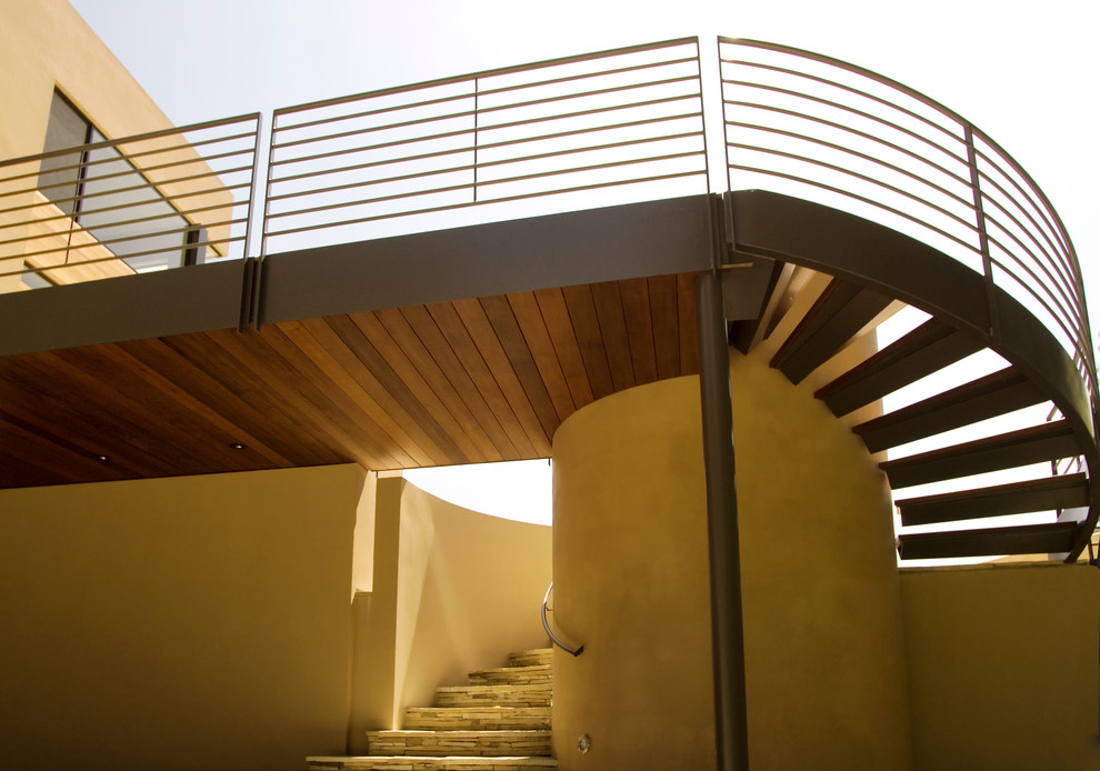 Example of a minimalist staircase design in San Francisco