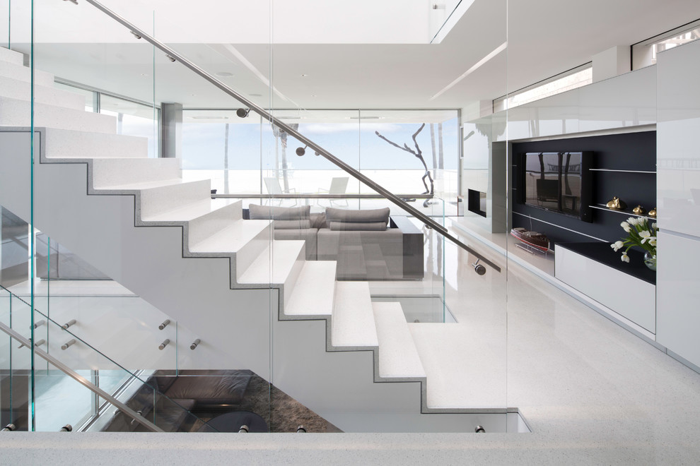 Medium sized modern straight staircase in Los Angeles.