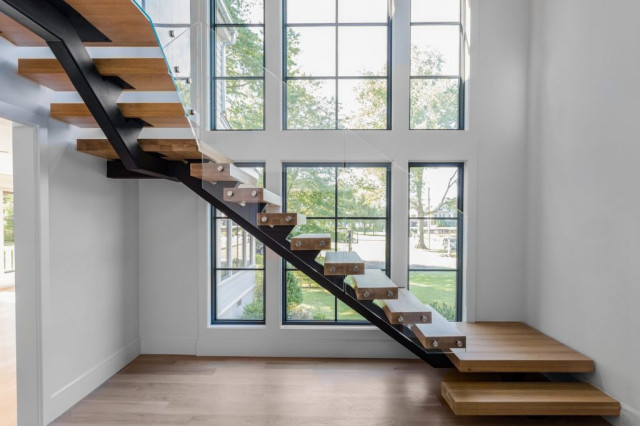 Floating Stairs & Single Stringer Staircases in NYC & CT
