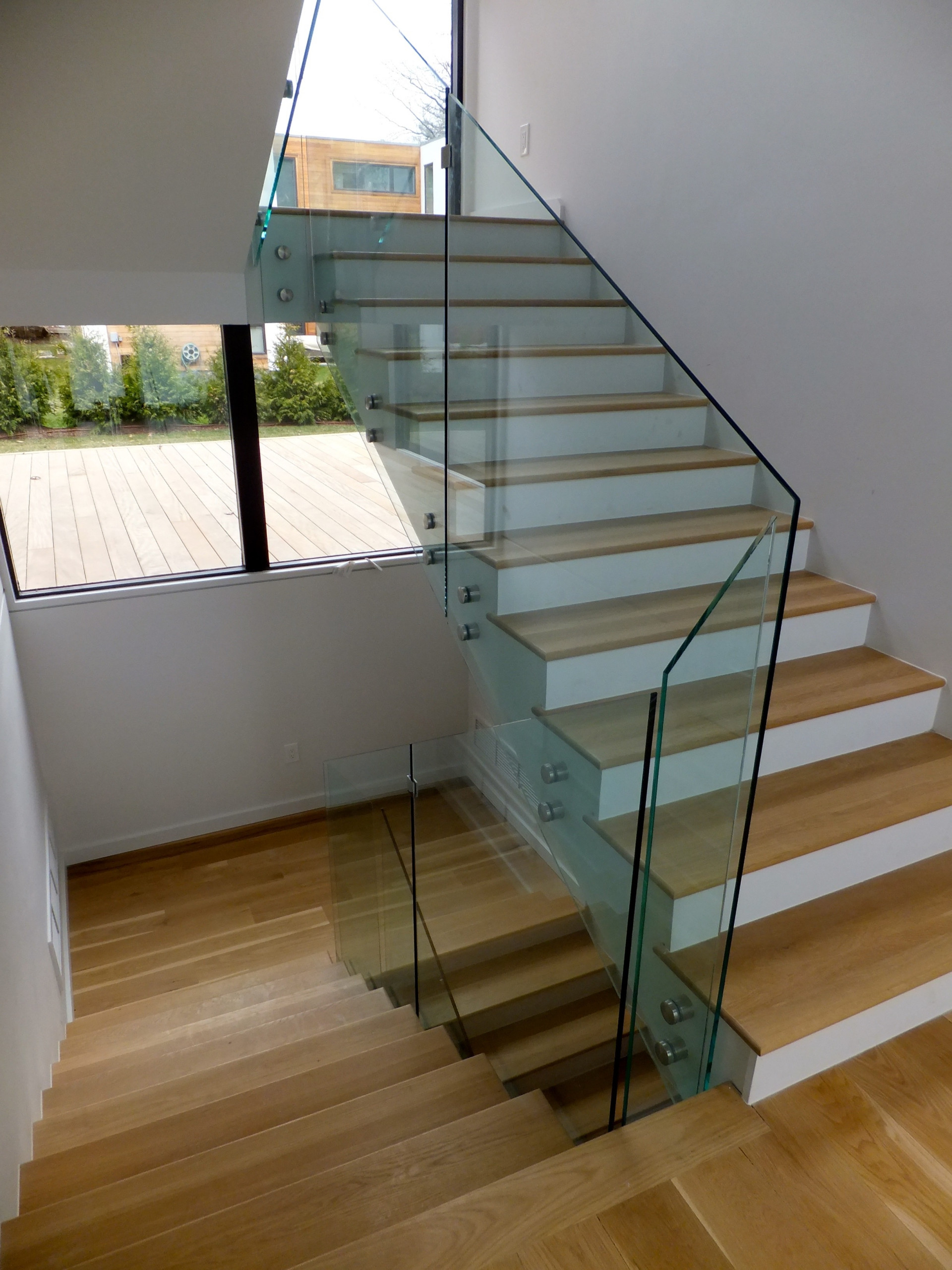 Modern Seamless Glass Railing - Specialized Stair & Rail