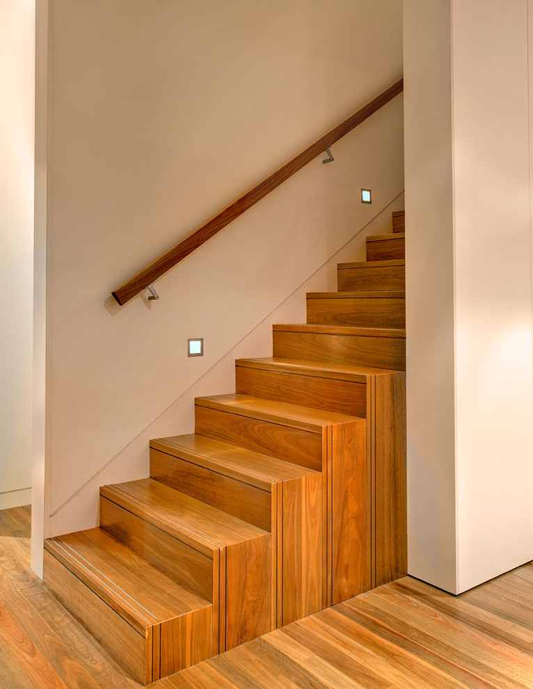 Design ideas for a contemporary straight staircase in Sydney.