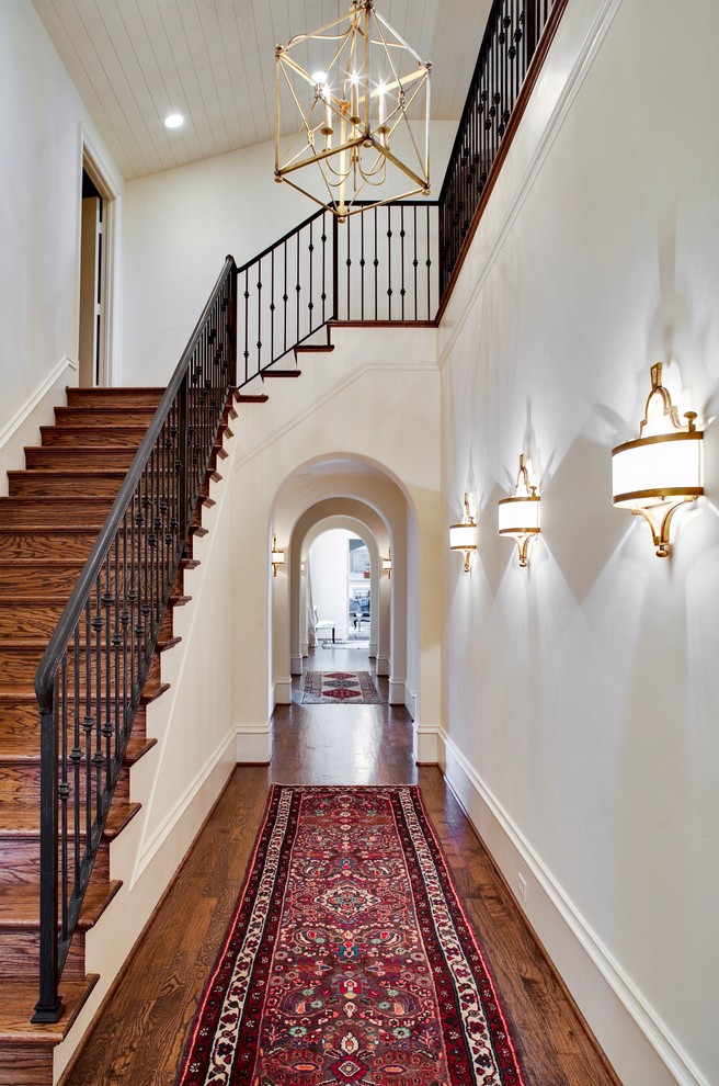 Staircase - traditional staircase idea in Dallas