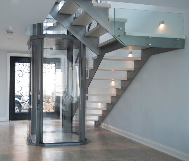 Glass Elevator in Staircase - Trendy - Trappe - Denver - af Visilift  Elevators | Houzz