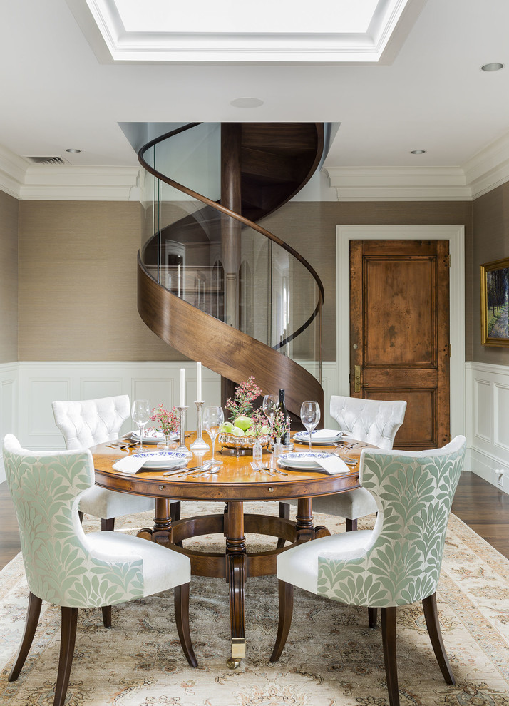Inspiration for a modern dining room in Boston.