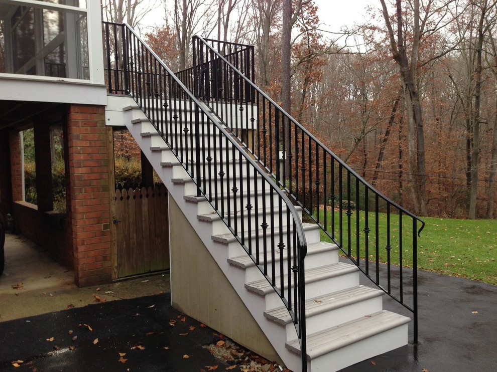 Gregory Traditional Staircase Richmond by Virginia Ironworks