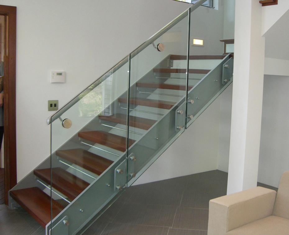 Staircase - modern staircase idea in Grand Rapids