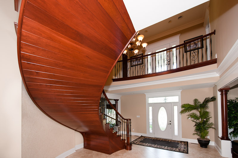 Inspiration for a traditional staircase in Cleveland.