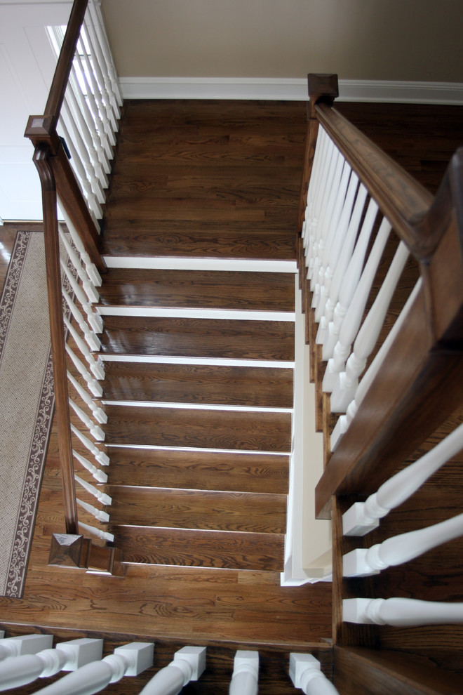 Staircase - contemporary staircase idea in Bridgeport