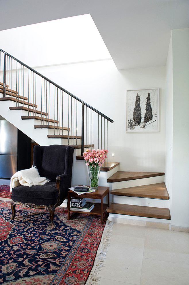 Staircase - eclectic staircase idea in Tel Aviv