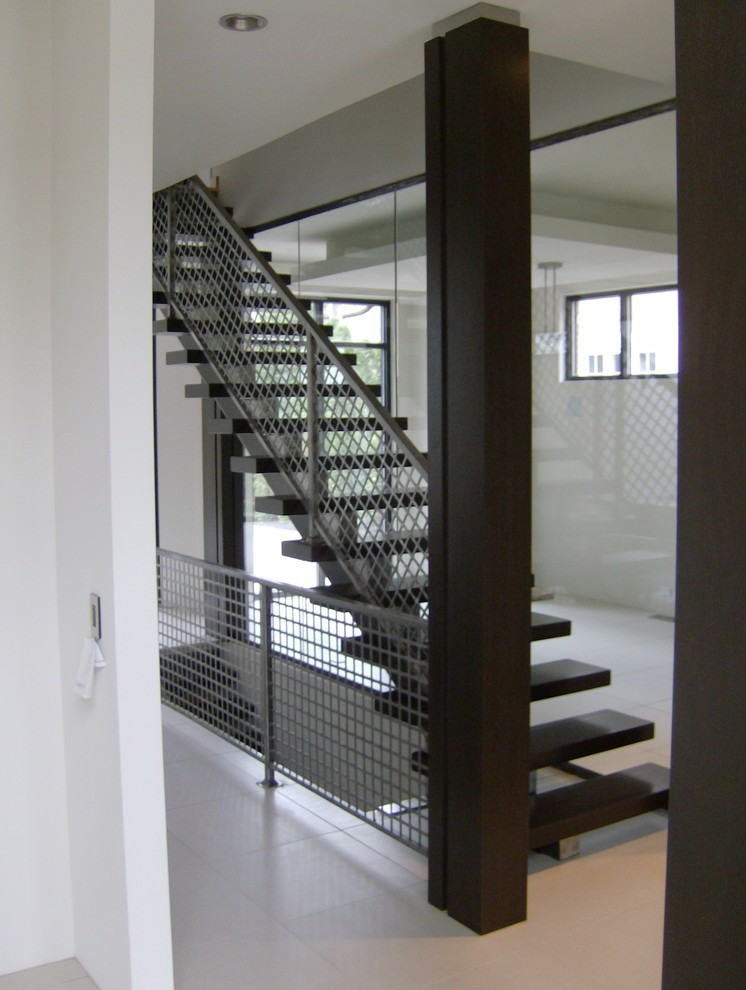 Пример оригинального дизайна: лестница в стиле лофт