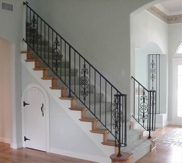 wrought iron staircase railing