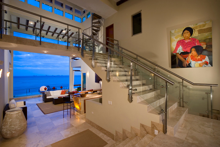 Staircase - contemporary staircase idea in New Orleans