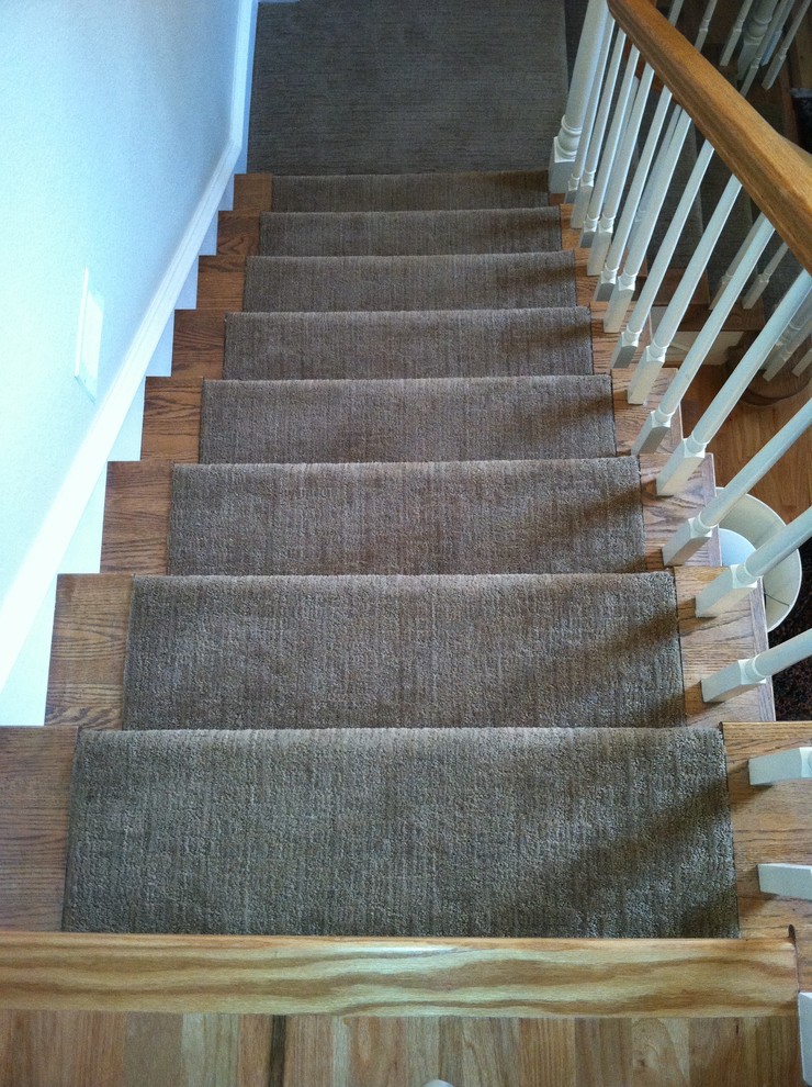 Job #7421 - Traditional - Staircase - Portland - by Cherry City