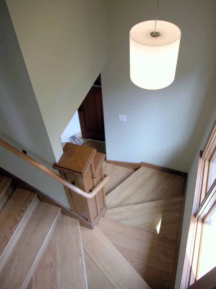 Staircase - mid-sized craftsman staircase idea in San Francisco
