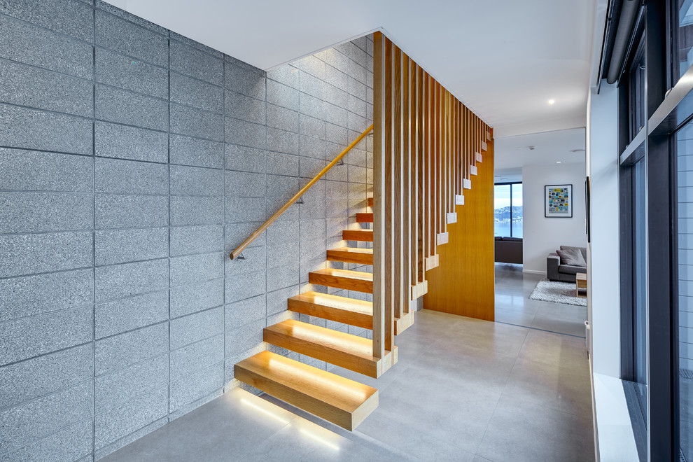 Schwebende, Mittelgroße Moderne Treppe mit offenen Setzstufen in Wellington