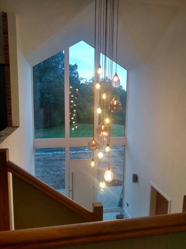 Large multi outlet ceiling rose for galleried landing and hallway