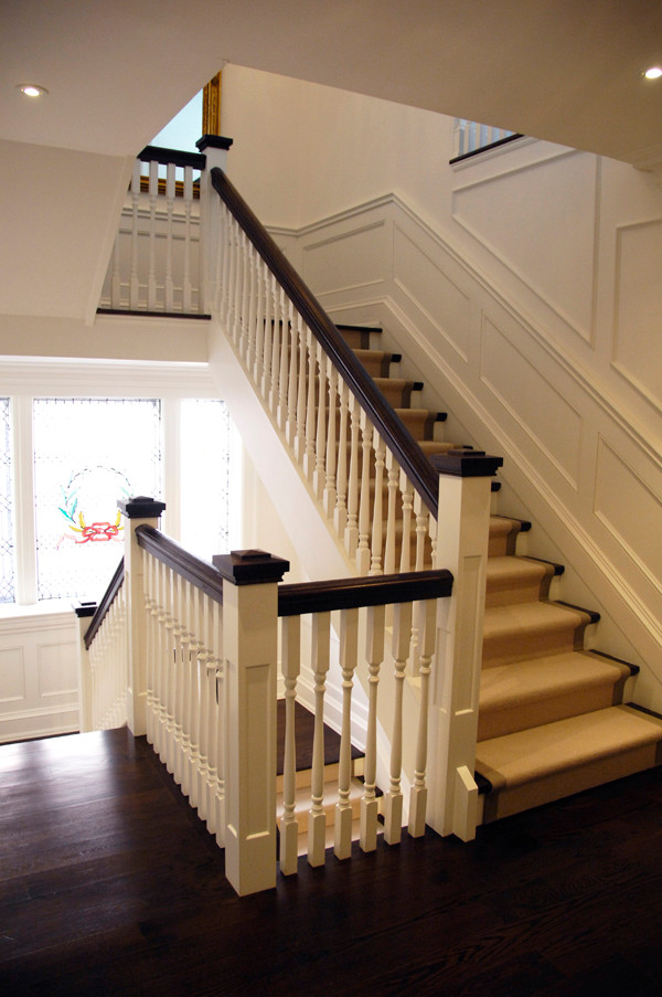Leigh Estate Traditional Staircase Toronto by Deluxe Stair