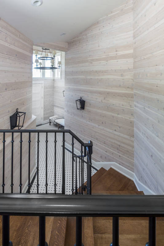 Mittelgroße Moderne Holztreppe in L-Form mit Holz-Setzstufen und Stahlgeländer in Salt Lake City