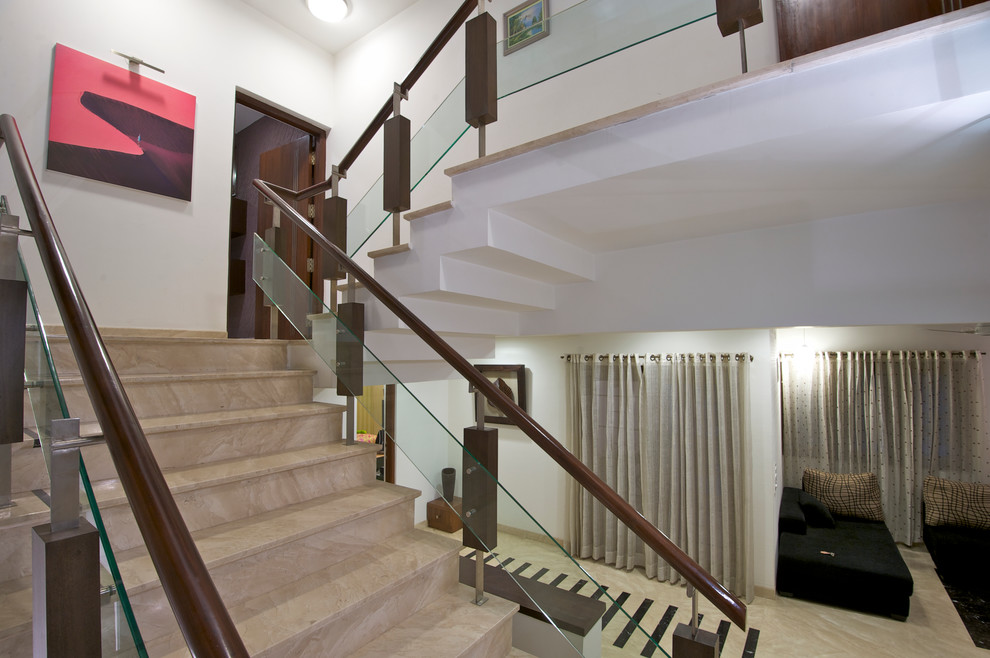 Contemporary staircase in Bengaluru.