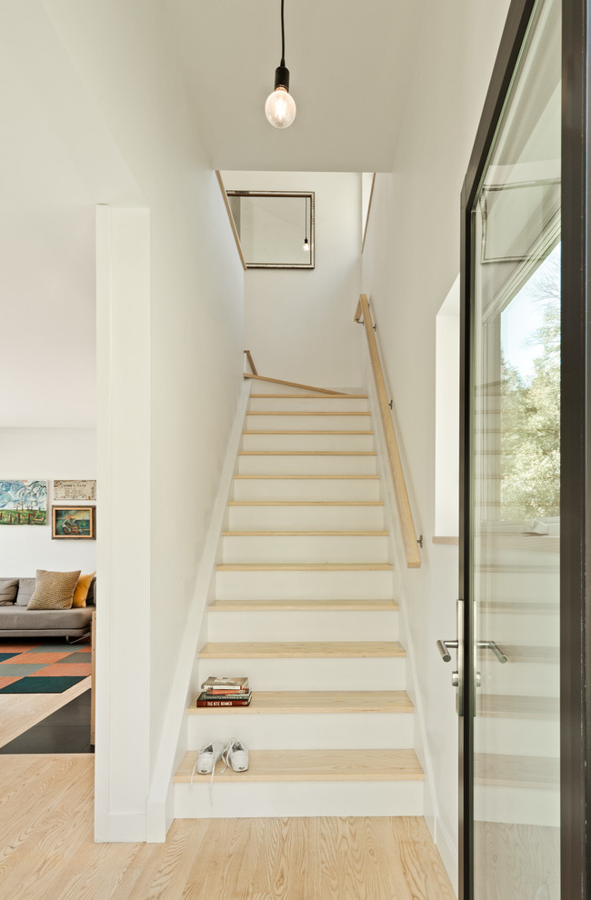 This is an example of a scandi staircase in Burlington.