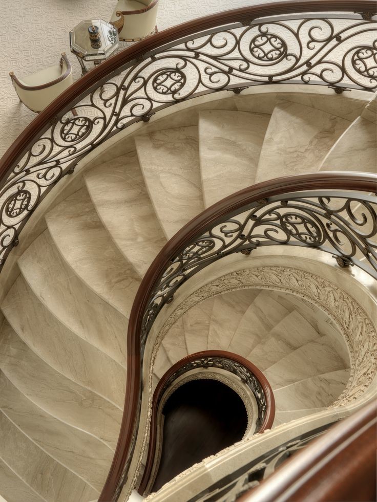 Staircase - large traditional spiral staircase idea in St Louis