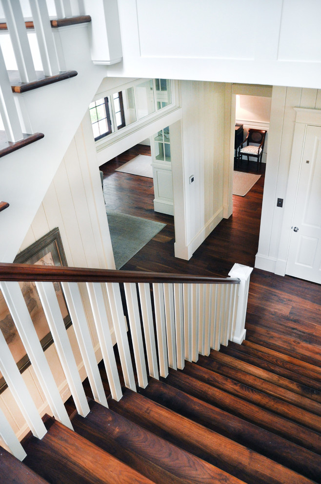 Design ideas for a traditional staircase in Atlanta.