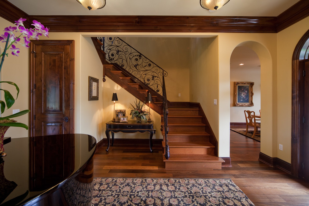 Photo of a mediterranean staircase in Orlando with feature lighting.