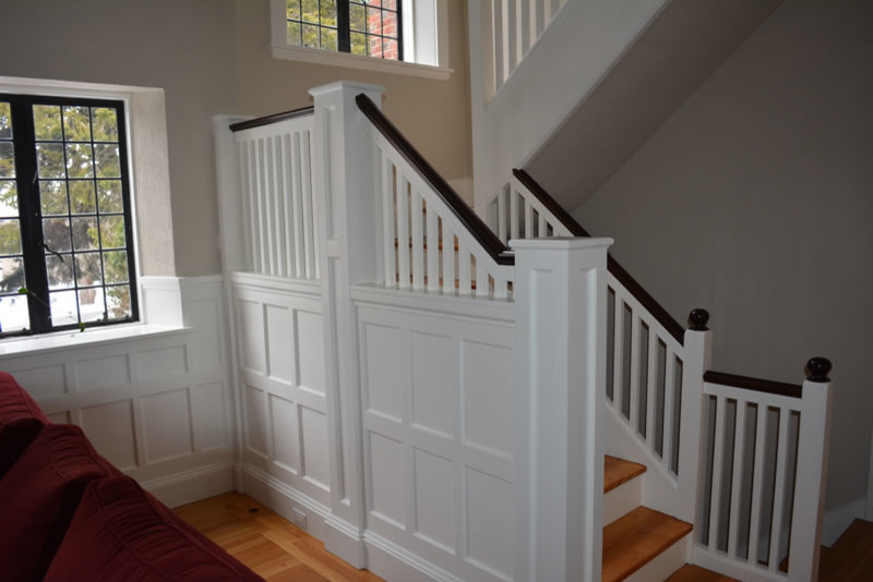 Пример оригинального дизайна: деревянная лестница среднего размера в современном стиле с деревянными ступенями