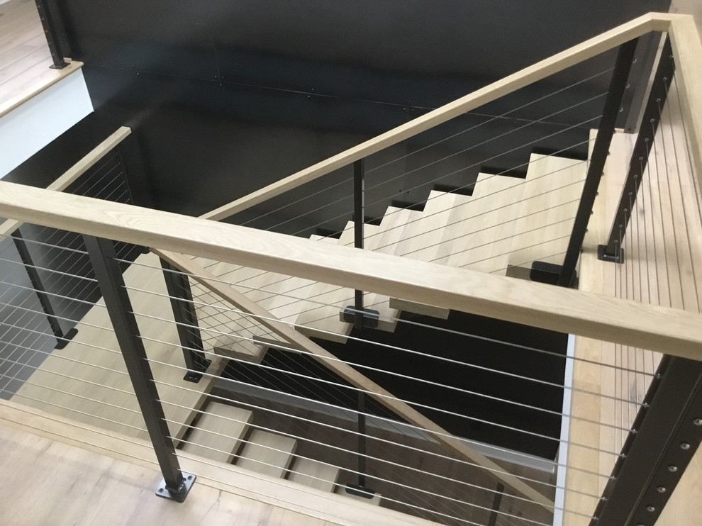インディアナポリスにあるおしゃれな階段の写真