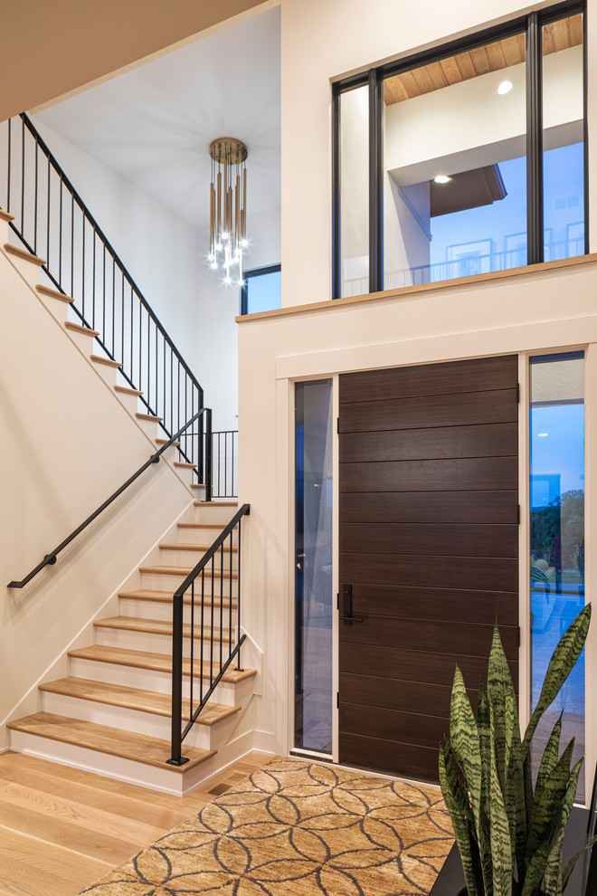 Example of a tuscan staircase design in Minneapolis