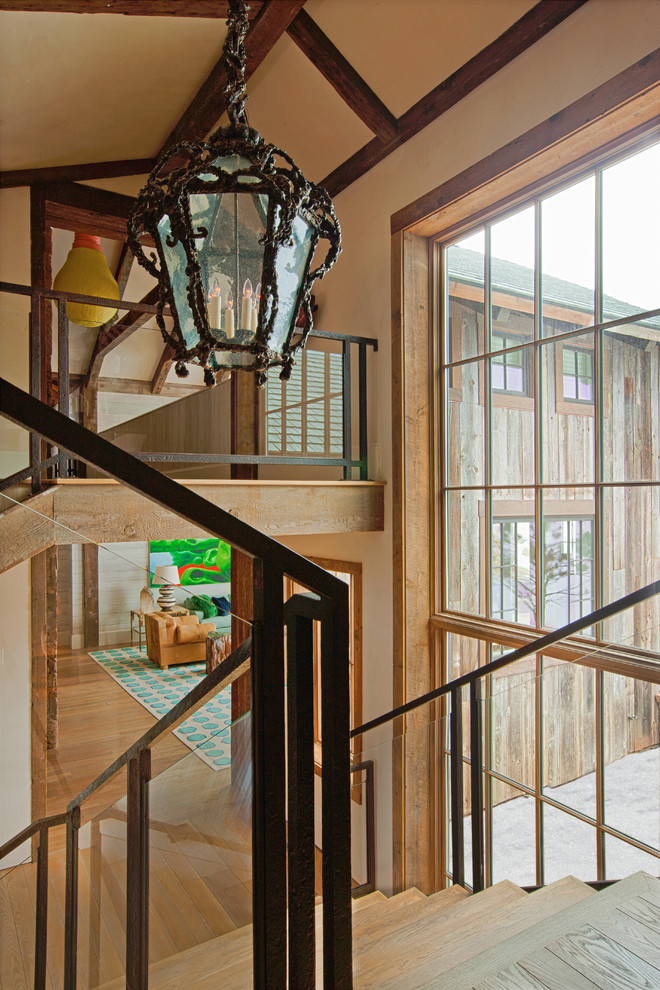Schwebende, Geräumige Rustikale Holztreppe mit Holz-Setzstufen in Denver