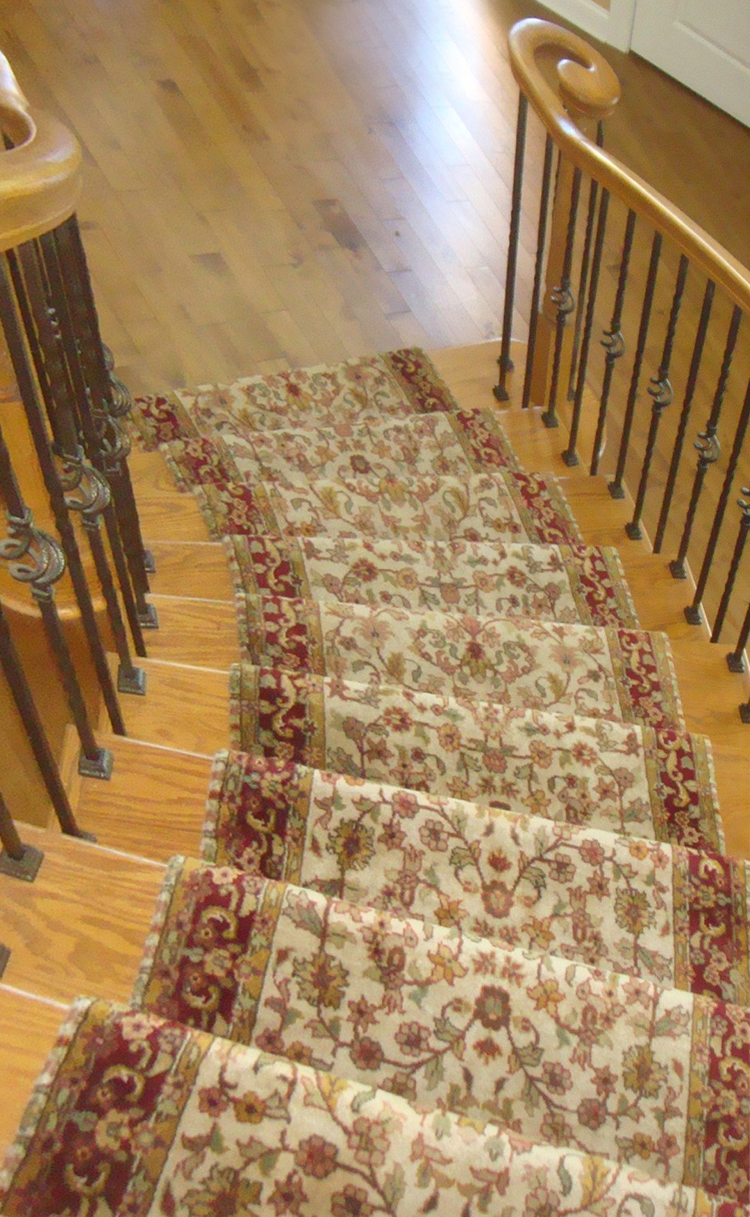 Nejad Rugs New Jersey Curved Staircase Oriental Runner Installation -  Contemporary - Staircase - Philadelphia - by Nejad Rugs | Houzz
