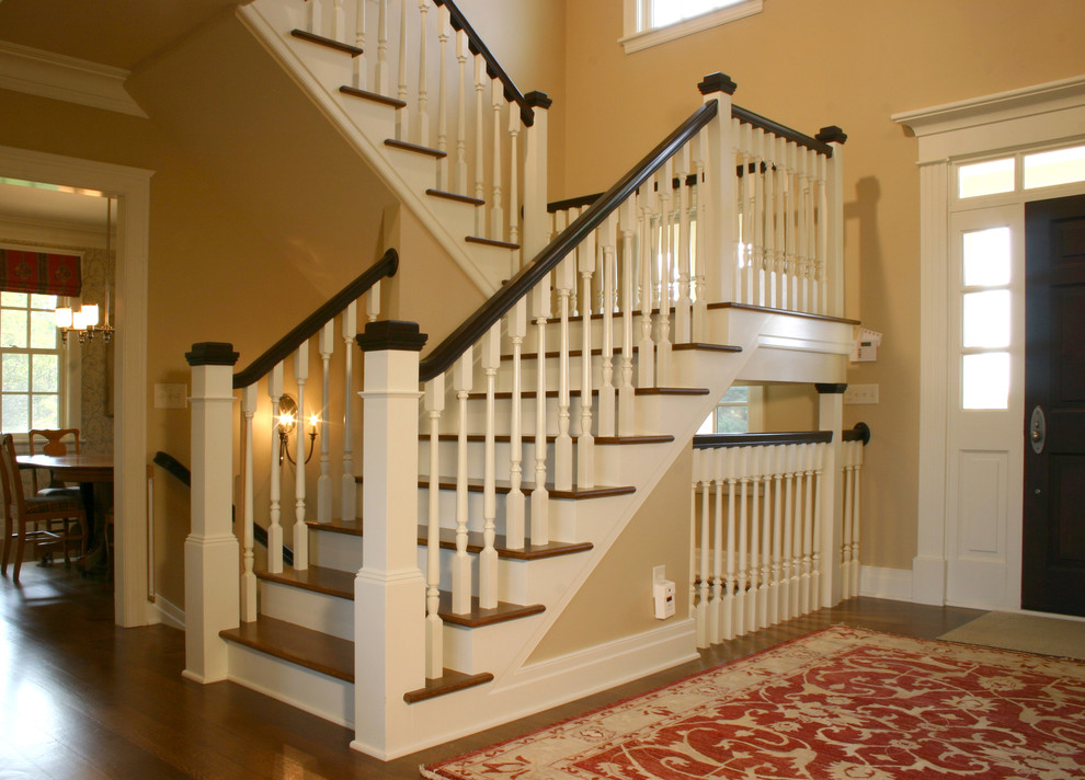 Design ideas for a traditional wood staircase in Columbus.