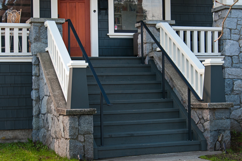 Imagen de escalera recta de estilo americano de tamaño medio con escalones de madera pintada y contrahuellas de madera pintada