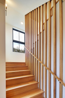 Лестница на второй этаж ( 70 фото): идеи и дизайн