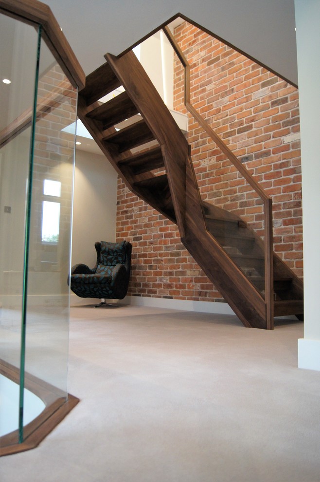 Example of a trendy l-shaped staircase design in Kent