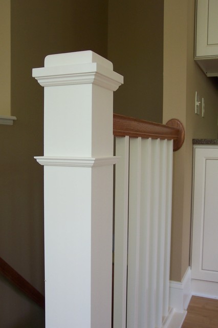 Oak railing with painted newell post and spindlles - Traditional ...