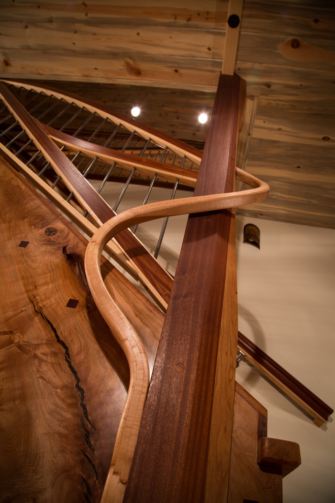 Photo of a contemporary staircase in Seattle.
