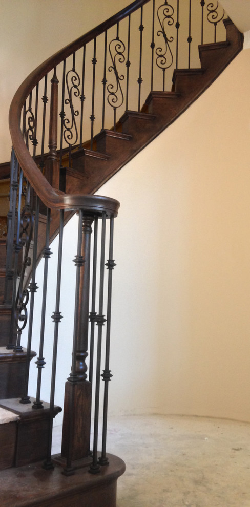 Example of a tuscan staircase design in Houston