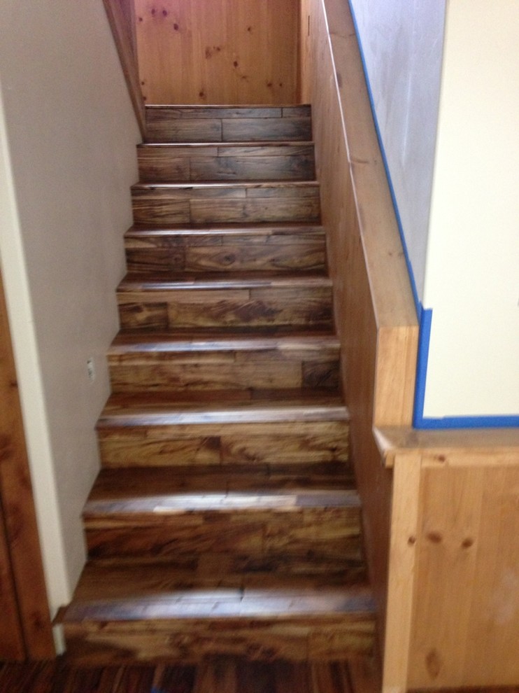 Example of a mountain style staircase design in Seattle