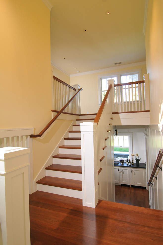Example of an arts and crafts staircase design in San Francisco