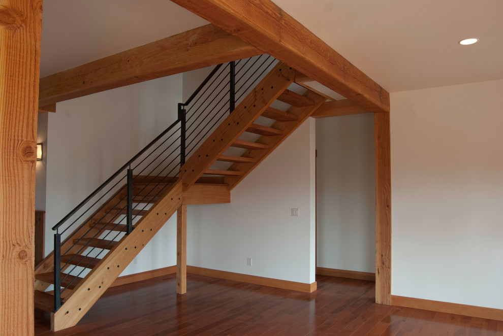 Mittelgroße Rustikale Holztreppe in L-Form mit offenen Setzstufen in Denver