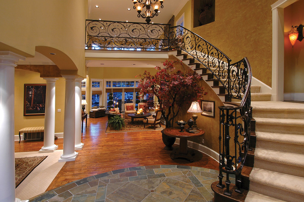 Example of a tuscan staircase design in St Louis